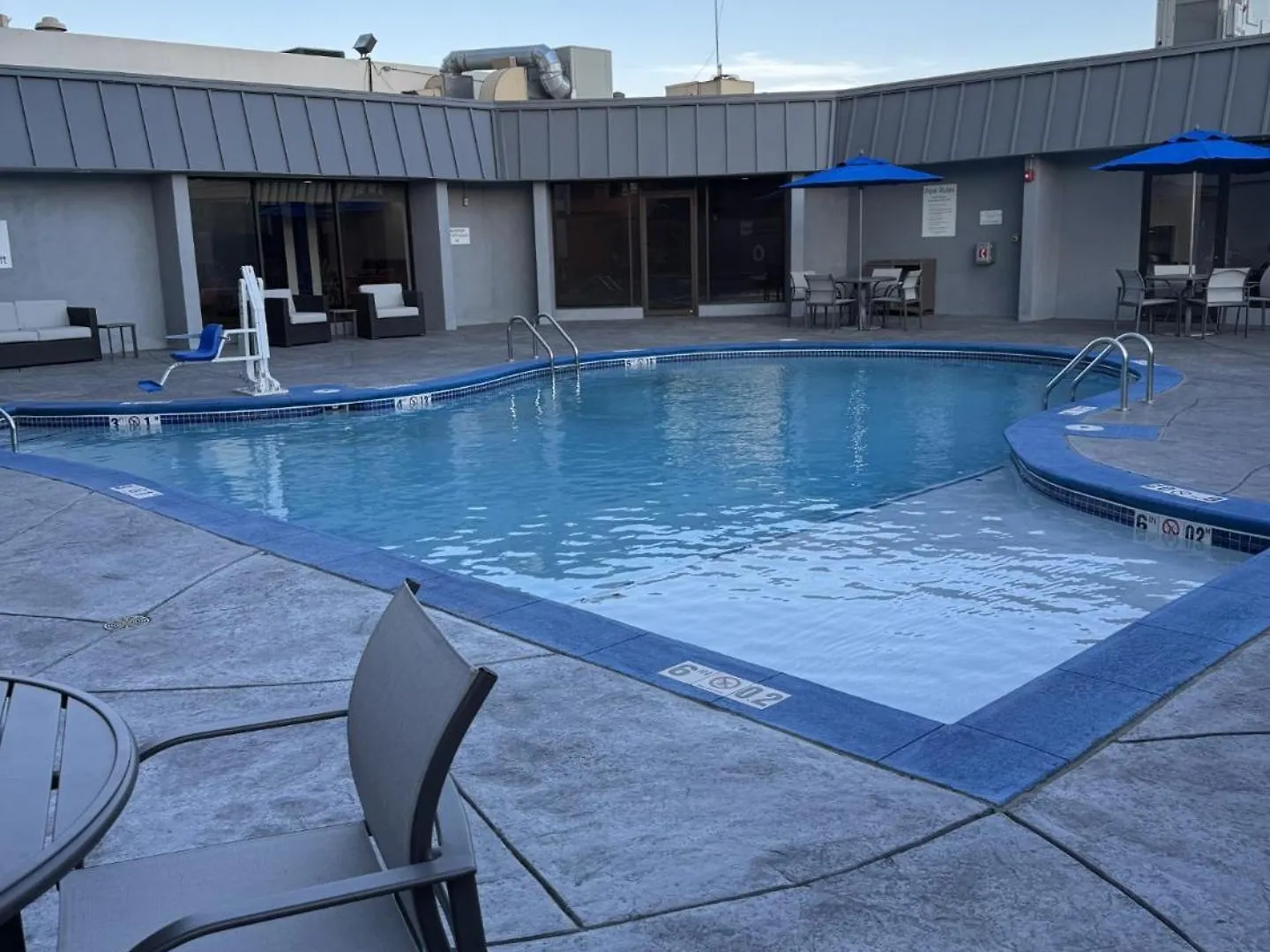 Holiday Inn Express Denver Central - North 3*,