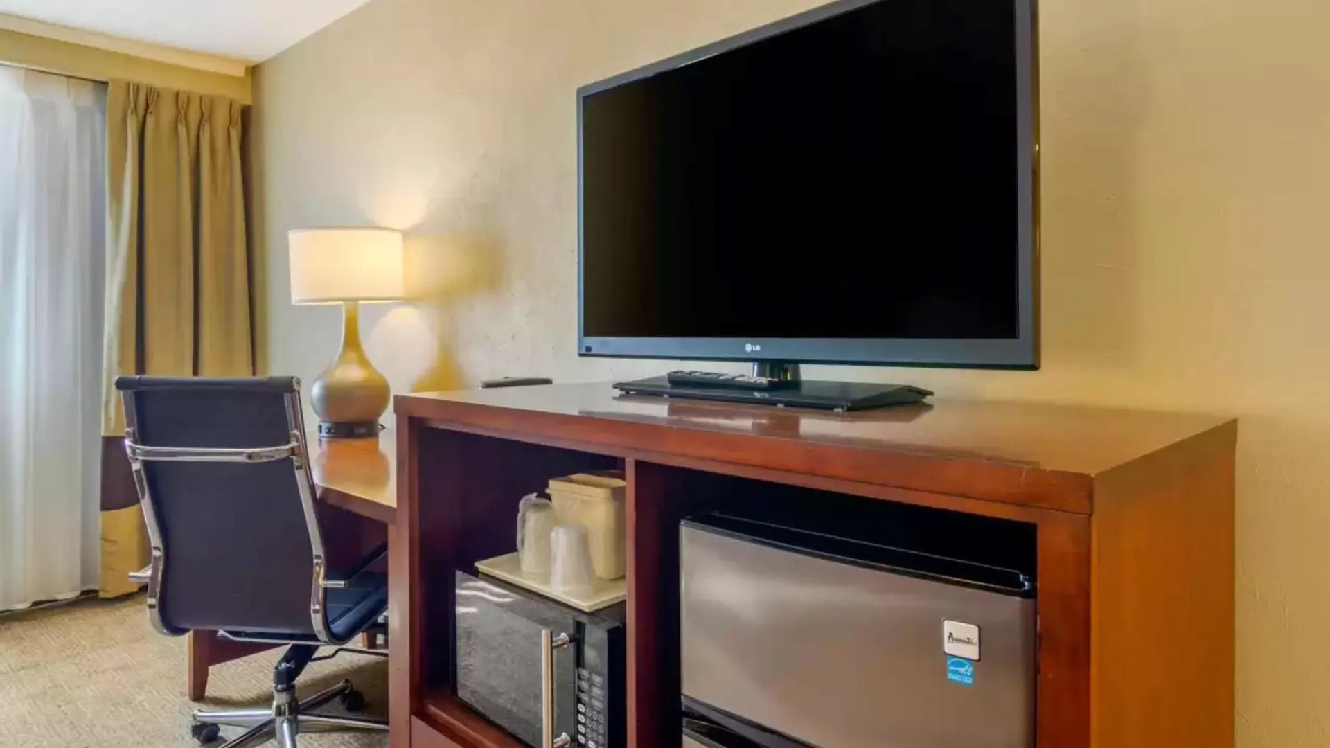 Holiday Inn Express Denver Central - North